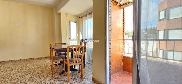 4 makuuhuone Asunto myytävänä paikassa Oliva - 95 000 € (Ref: 9178227)