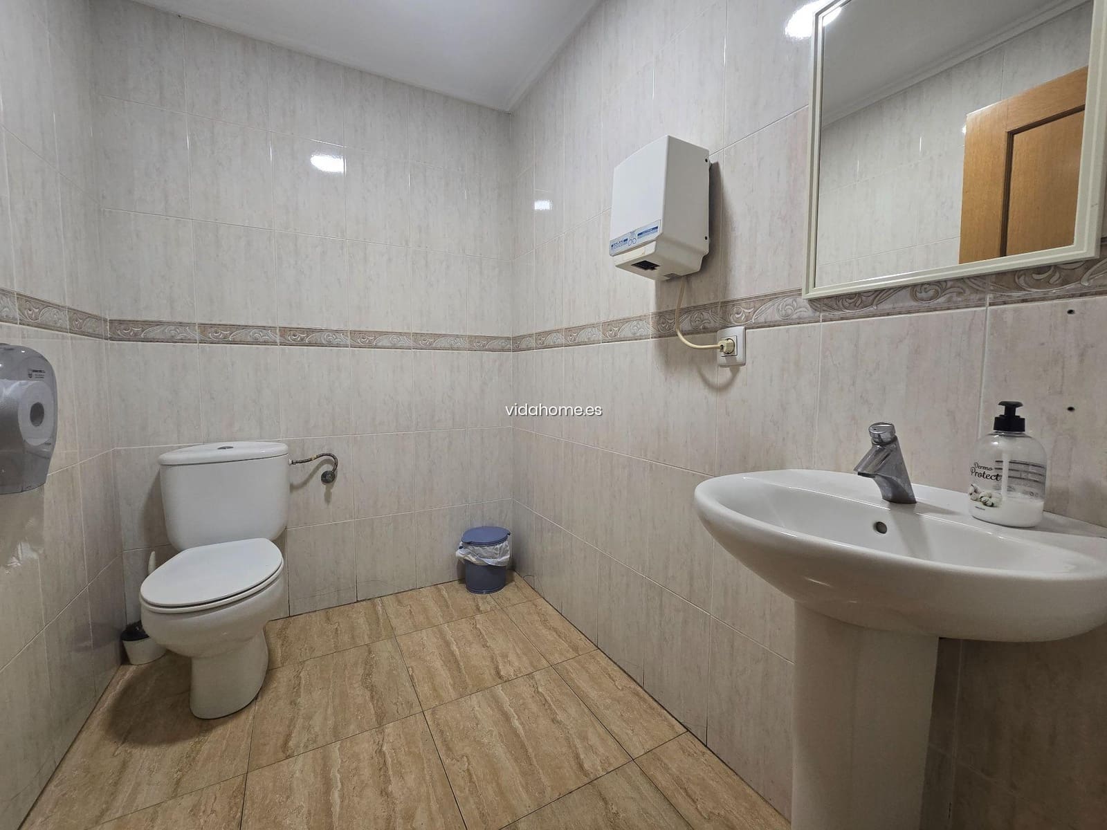 Erhverv til salg i Benirredra - € 160.000 (Ref: 9178229)