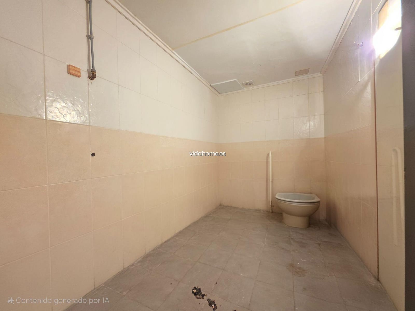 Commercial for sale in Gandia - € 320,000 (Ref: 9178235)