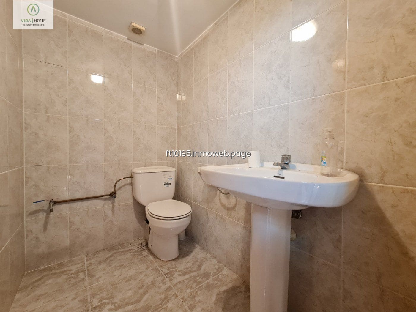 Erhverv til leje i Gandia - € 700 (Ref: 9178243)