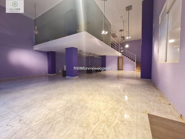 Erhverv til leje i Gandia - € 700 (Ref: 9178243)