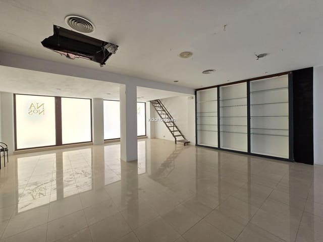 Erhverv til leje i Gandia - € 1.400 (Ref: 9178245)
