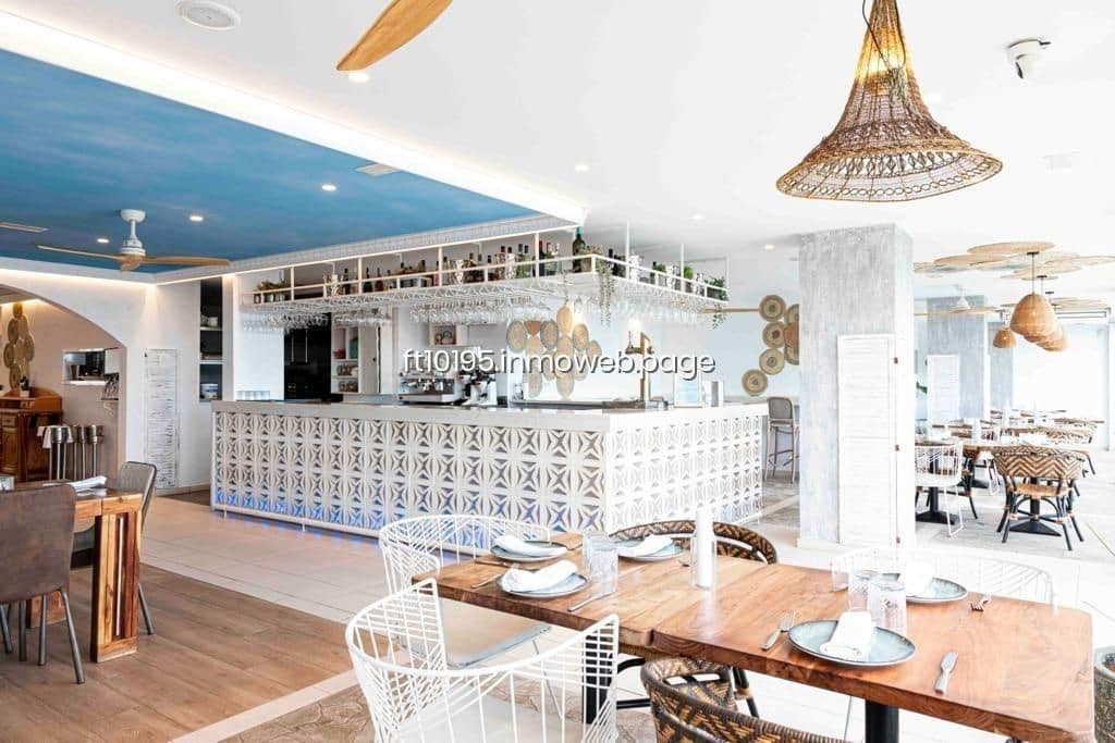 Erhverv til salg i Gandia - € 1.600.000 (Ref: 9178248)