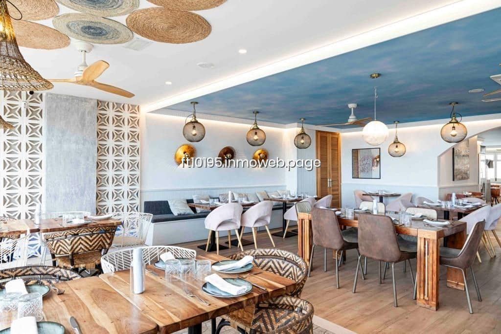 Erhverv til salg i Gandia - € 1.600.000 (Ref: 9178248)