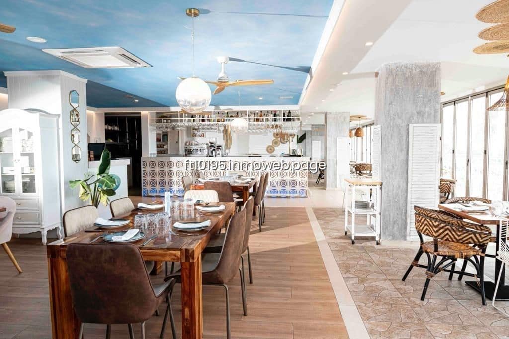 Erhverv til salg i Gandia - € 1.600.000 (Ref: 9178248)