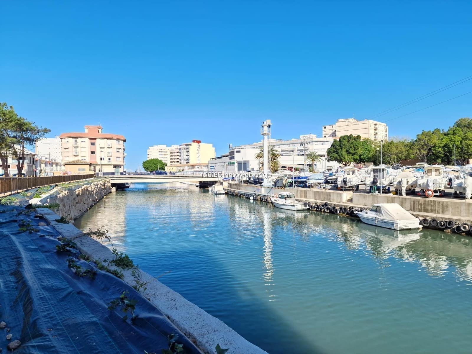 Garage for sale in Gandia - € 60,000 (Ref: 9178251)