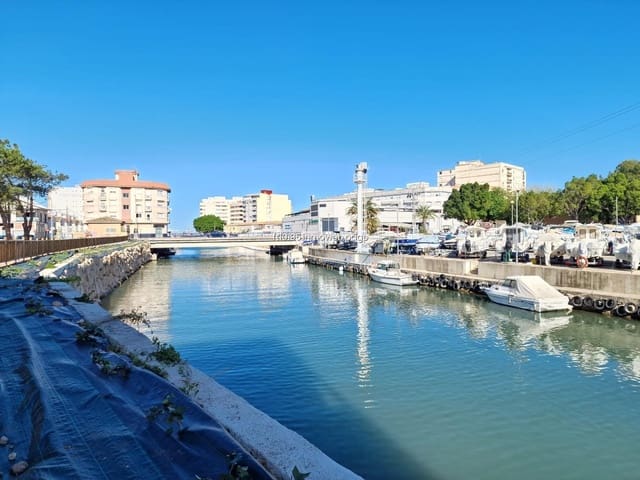 Garage for sale in Gandia - € 60,000 (Ref: 9178251)