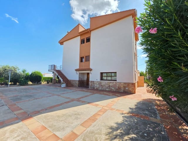 Chalet de 5 habitaciones en La Font d'En Carròs en venta - 699.000 € (Ref: 9178258)