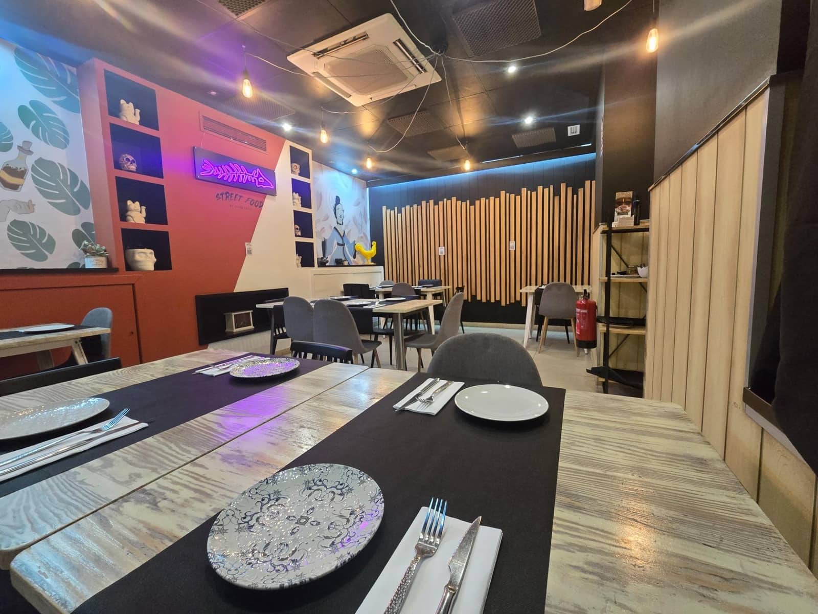 Comercial para venda em Gandia - 49 000 € (Ref: 9215377)