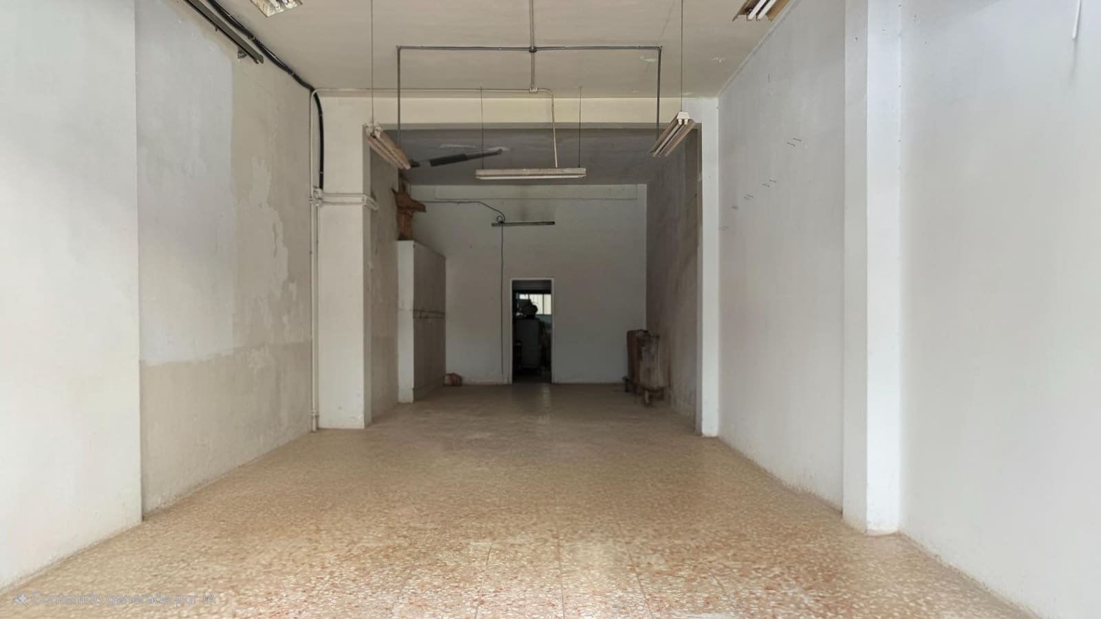 Commercial for sale in Gandia - € 159,000 (Ref: 9252399)