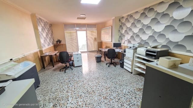 Commercial for sale in Gandia - € 159,000 (Ref: 9252399)