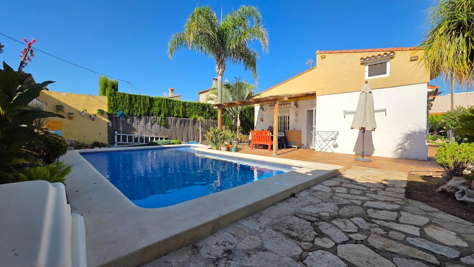 3 soverom Villa til salgs i Oliva med svømmebasseng - € 450 000 (Ref: 9294353)