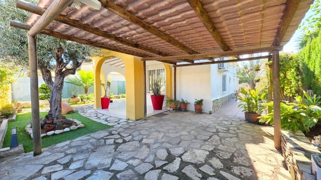 3 soverom Villa til salgs i Oliva med svømmebasseng - € 450 000 (Ref: 9294353)