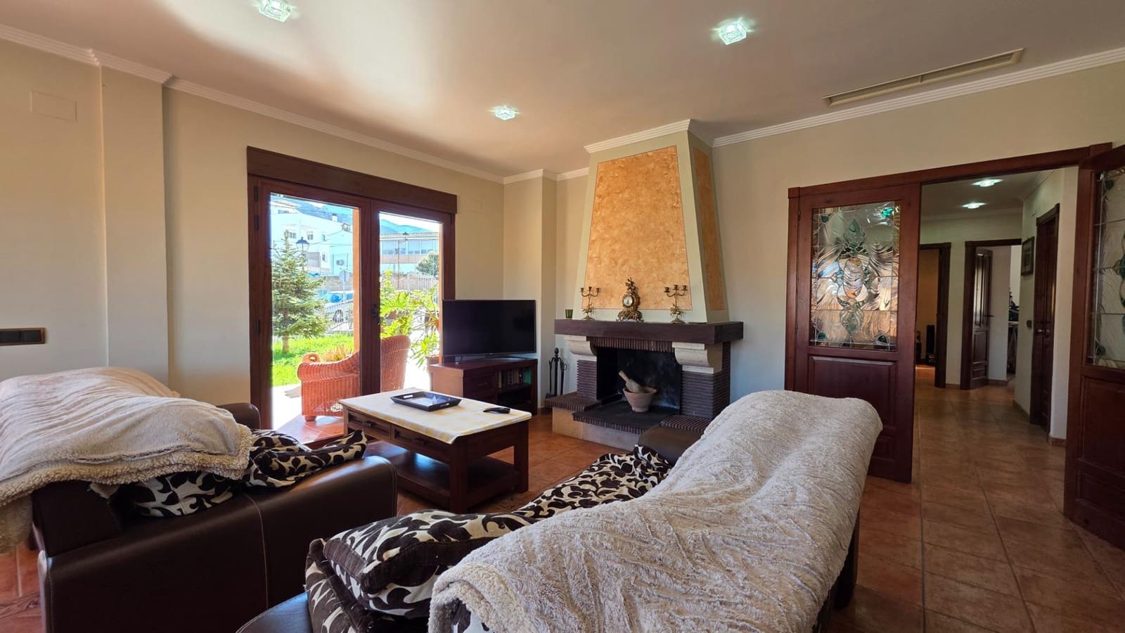 4 soveværelse Villa til salg i Terrateig med garage - € 319.000 (Ref: 9403342)