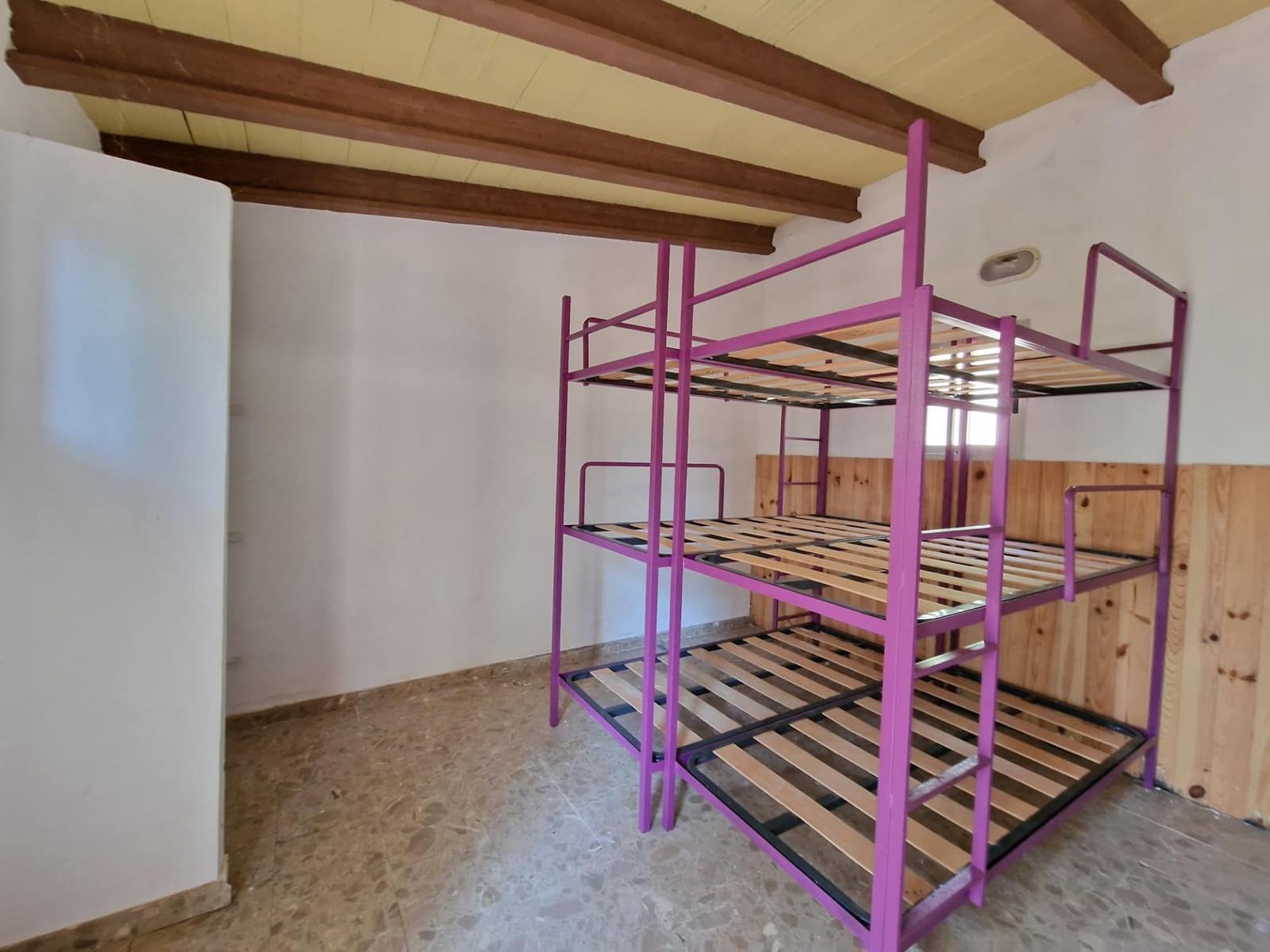 7 bedroom Villa for sale in Villalonga - € 390,000 (Ref: 9407828)