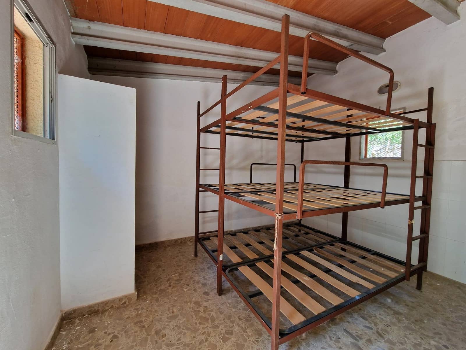 7 bedroom Villa for sale in Villalonga - € 390,000 (Ref: 9407828)