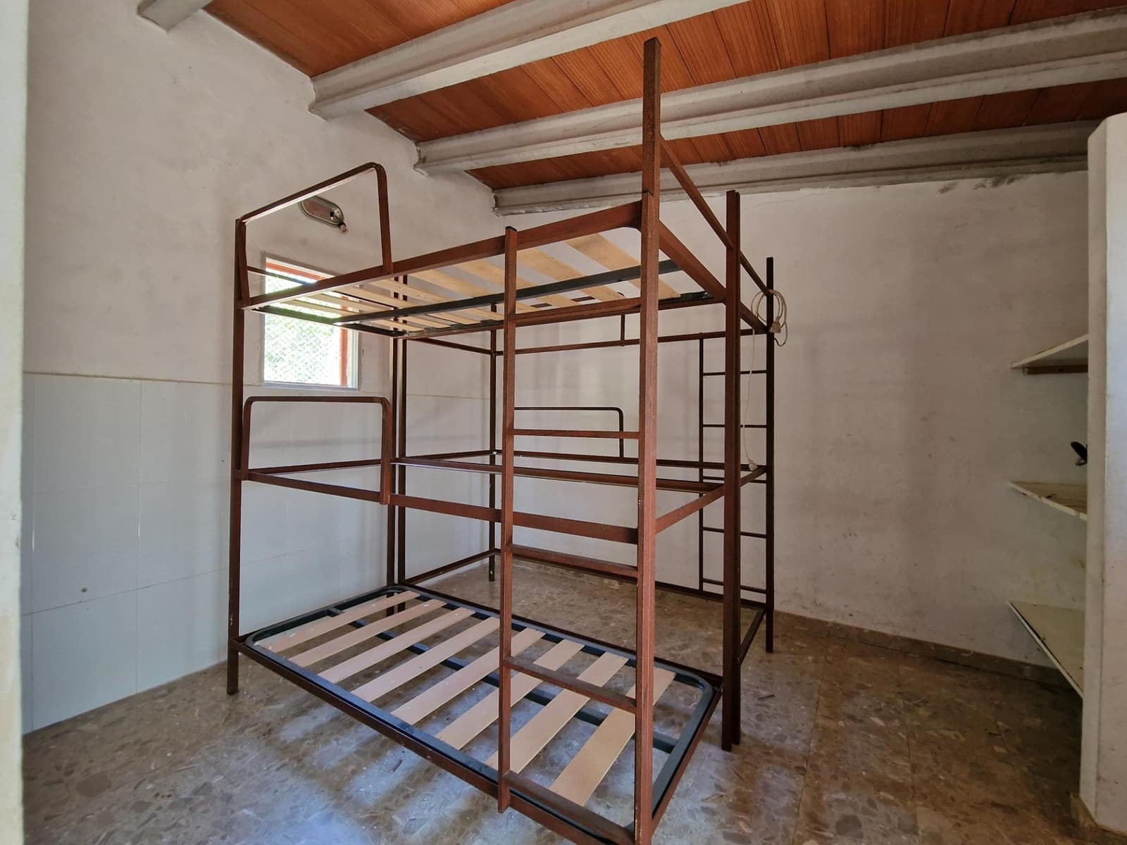 7 bedroom Villa for sale in Villalonga - € 390,000 (Ref: 9407828)