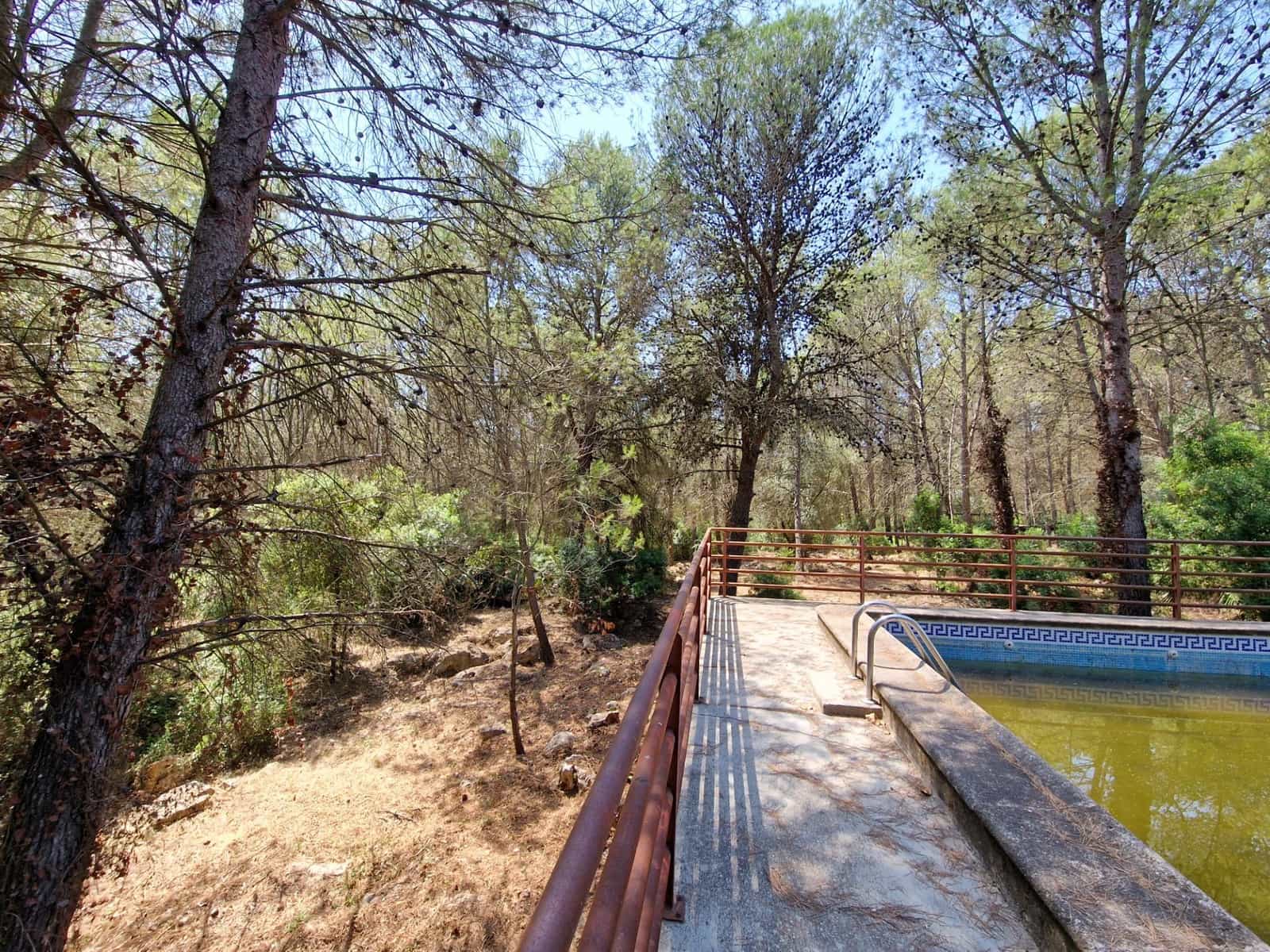 7 bedroom Villa for sale in Villalonga - € 390,000 (Ref: 9407828)