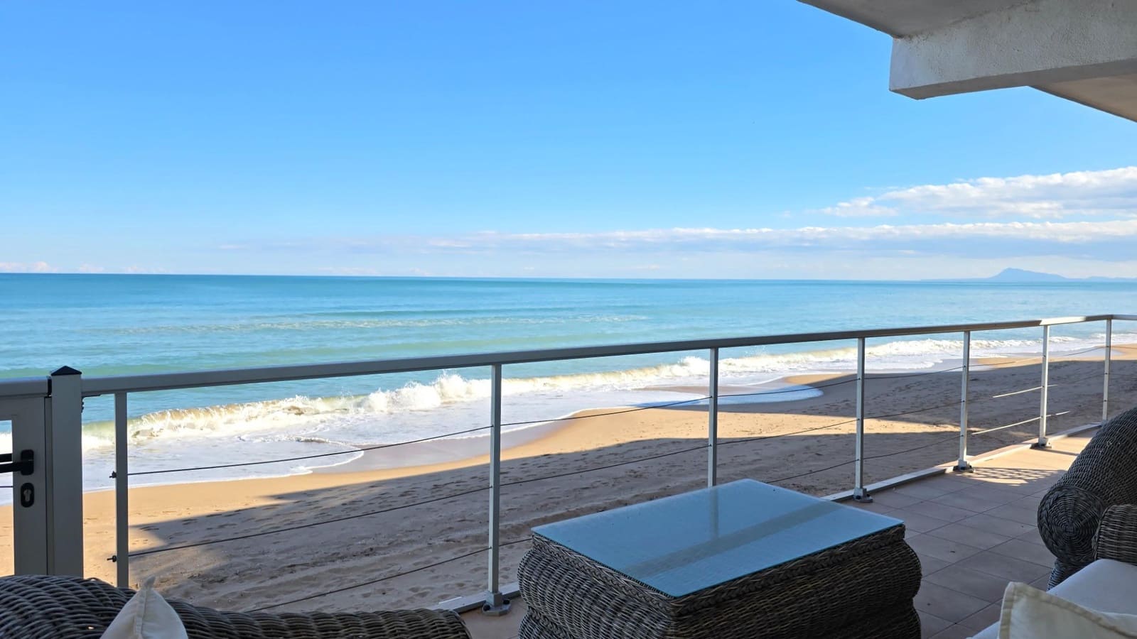 2 bedroom Apartment for sale in Tavernes de la Valldigna - € 257,000 (Ref: 9410944)