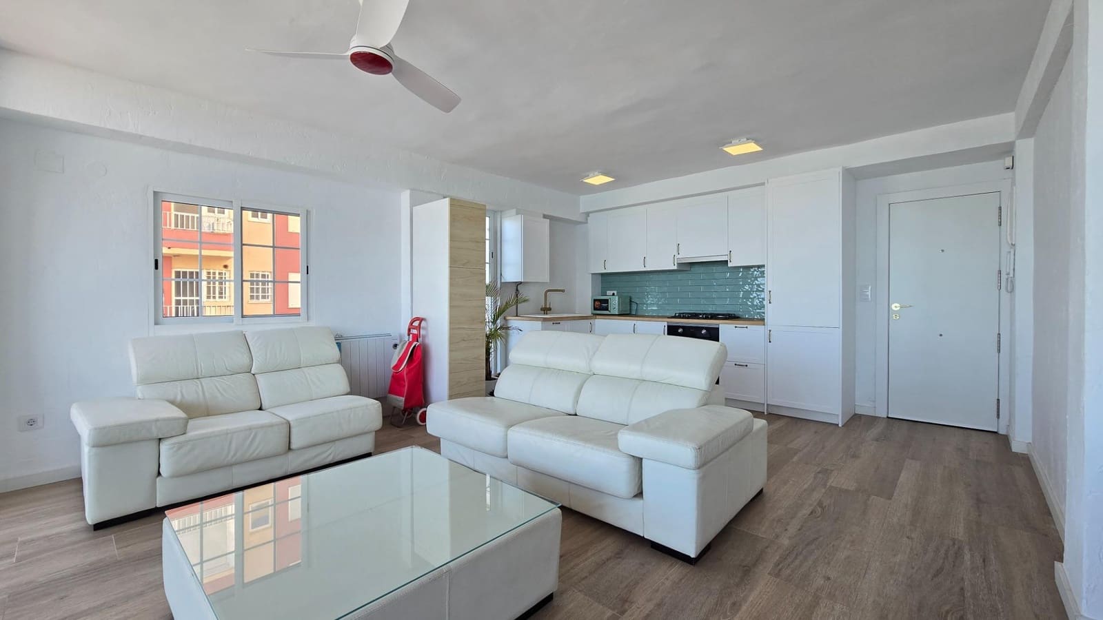 2 bedroom Apartment for sale in Tavernes de la Valldigna - € 257,000 (Ref: 9410944)