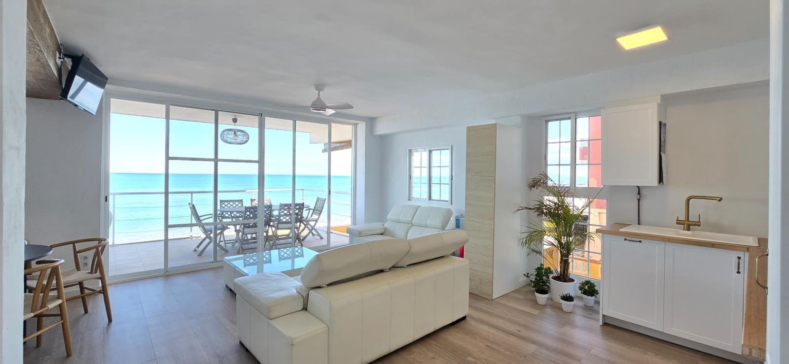 2 bedroom Apartment for sale in Tavernes de la Valldigna - € 257,000 (Ref: 9410944)