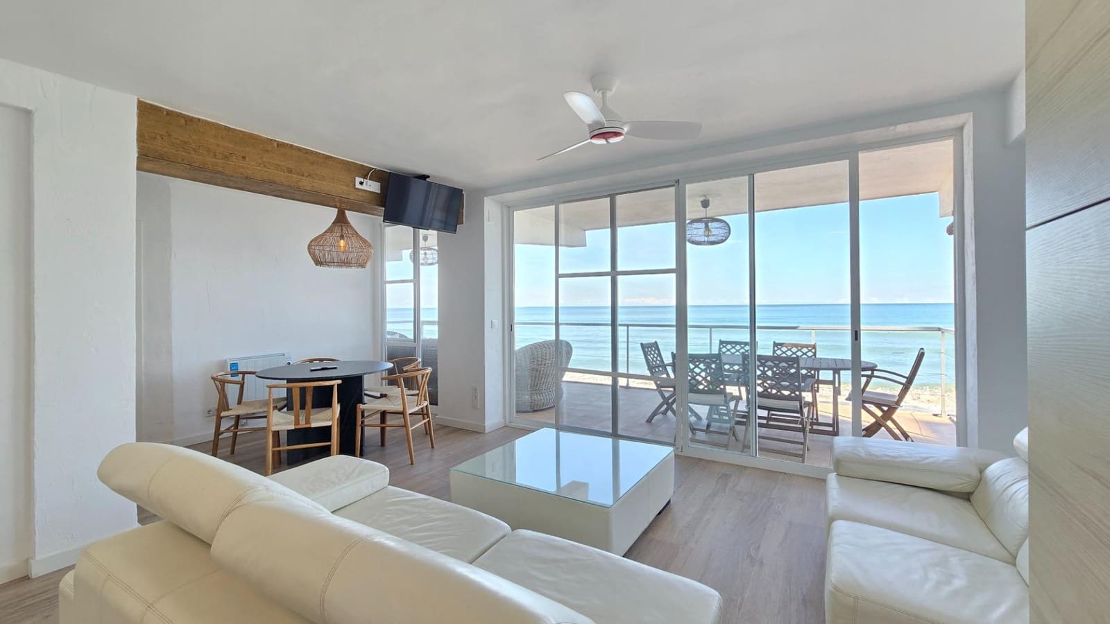 2 bedroom Apartment for sale in Tavernes de la Valldigna - € 257,000 (Ref: 9410944)