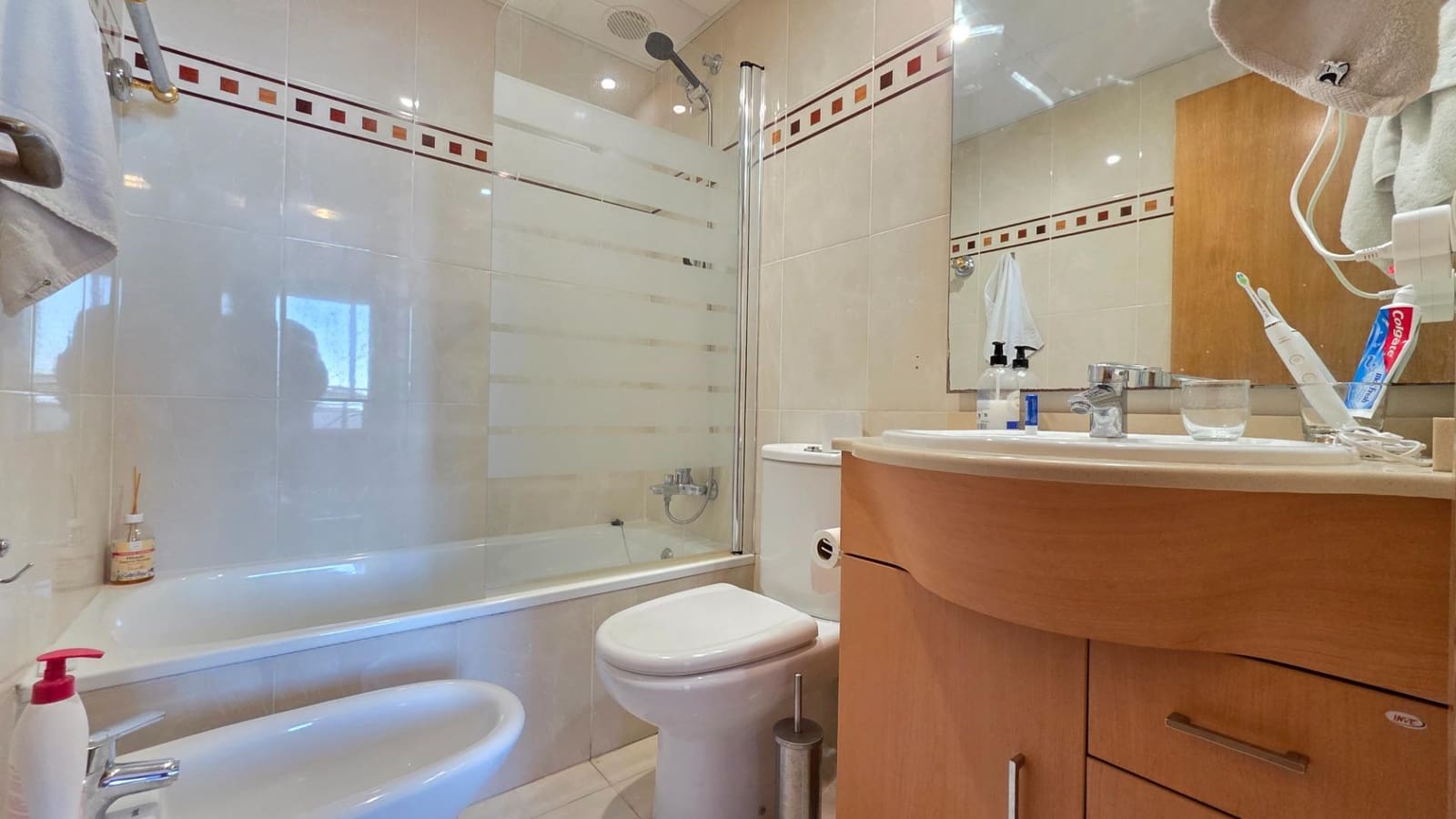 3 bedroom Flat for sale in Gandia with pool - € 220,000 (Ref: 9415892)