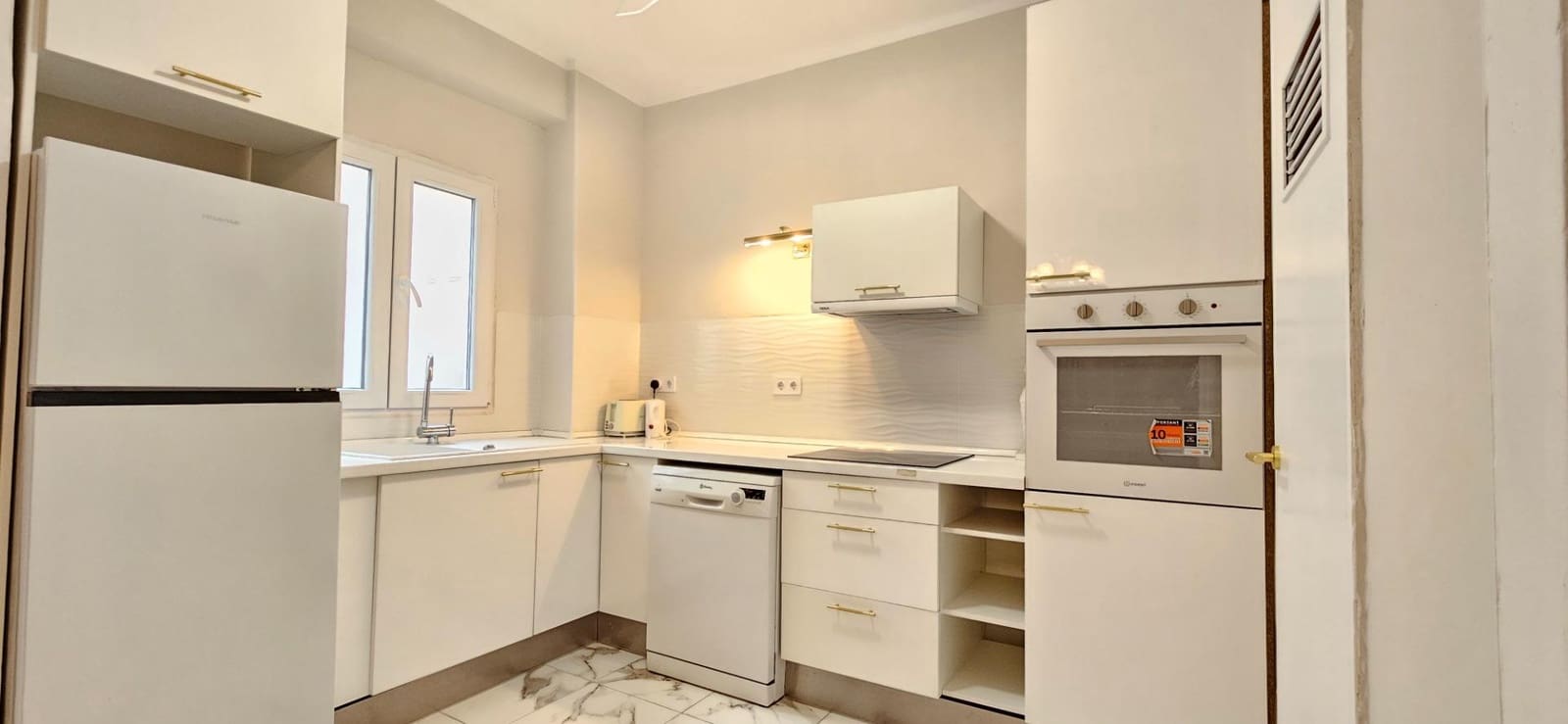 3 makuuhuone Asunto myytävänä paikassa Oliva - 125 000 € (Ref: 9446298)