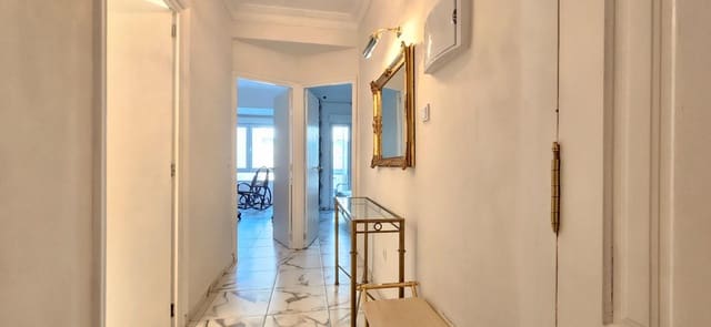 3 makuuhuone Asunto myytävänä paikassa Oliva - 125 000 € (Ref: 9446298)