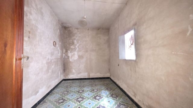 Casa de 4 habitaciones en Bellreguard en venta - 89.900 € (Ref: 9470760)