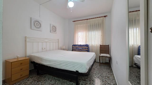 Appartement de 2 chambres à louer à Gandia - 700 € (Ref: 9483521)