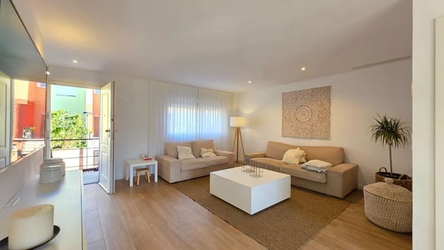 Adosado de 3 habitaciones en Almoines en venta con piscina garaje - 279.000 € (Ref: 9518082)