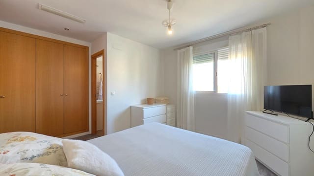 Adosado de 3 habitaciones en Almoines en venta con piscina garaje - 279.000 € (Ref: 9518082)