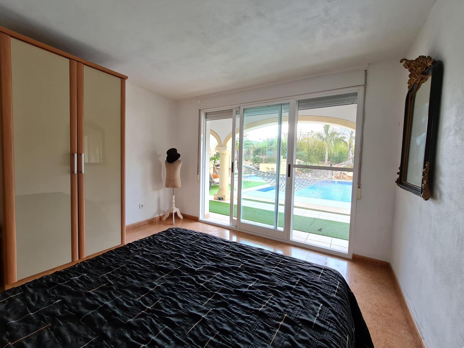 7 chambre Villa/Maison à vendre à Villalonga avec piscine - 599 000 € (Ref: 9536781)