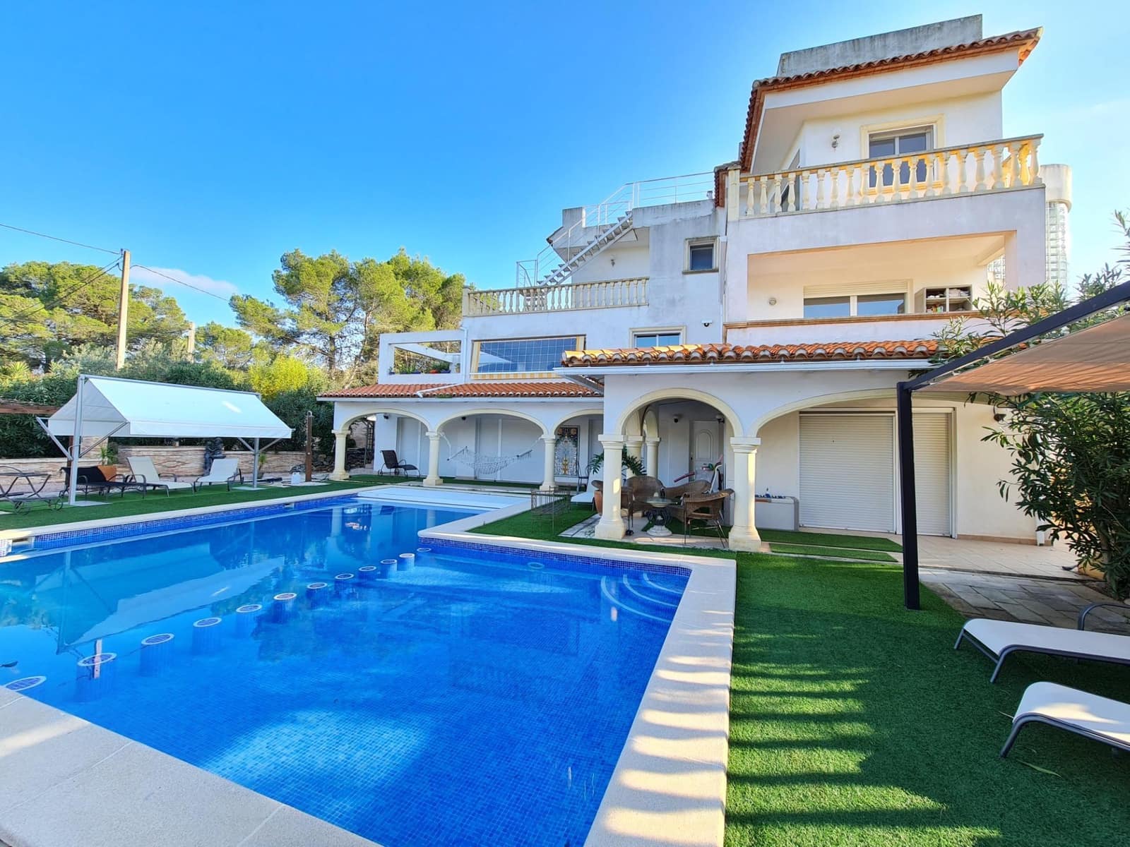 7 chambre Villa/Maison à vendre à Villalonga avec piscine - 599 000 € (Ref: 9536781)