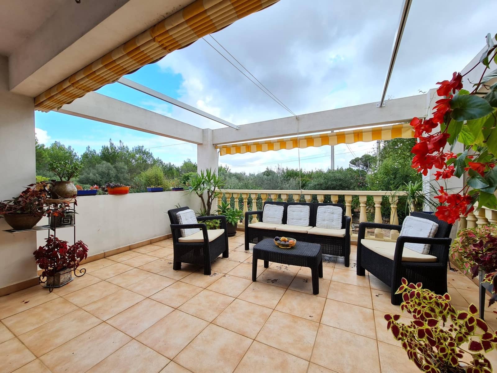 7 chambre Villa/Maison à vendre à Villalonga avec piscine - 599 000 € (Ref: 9536781)