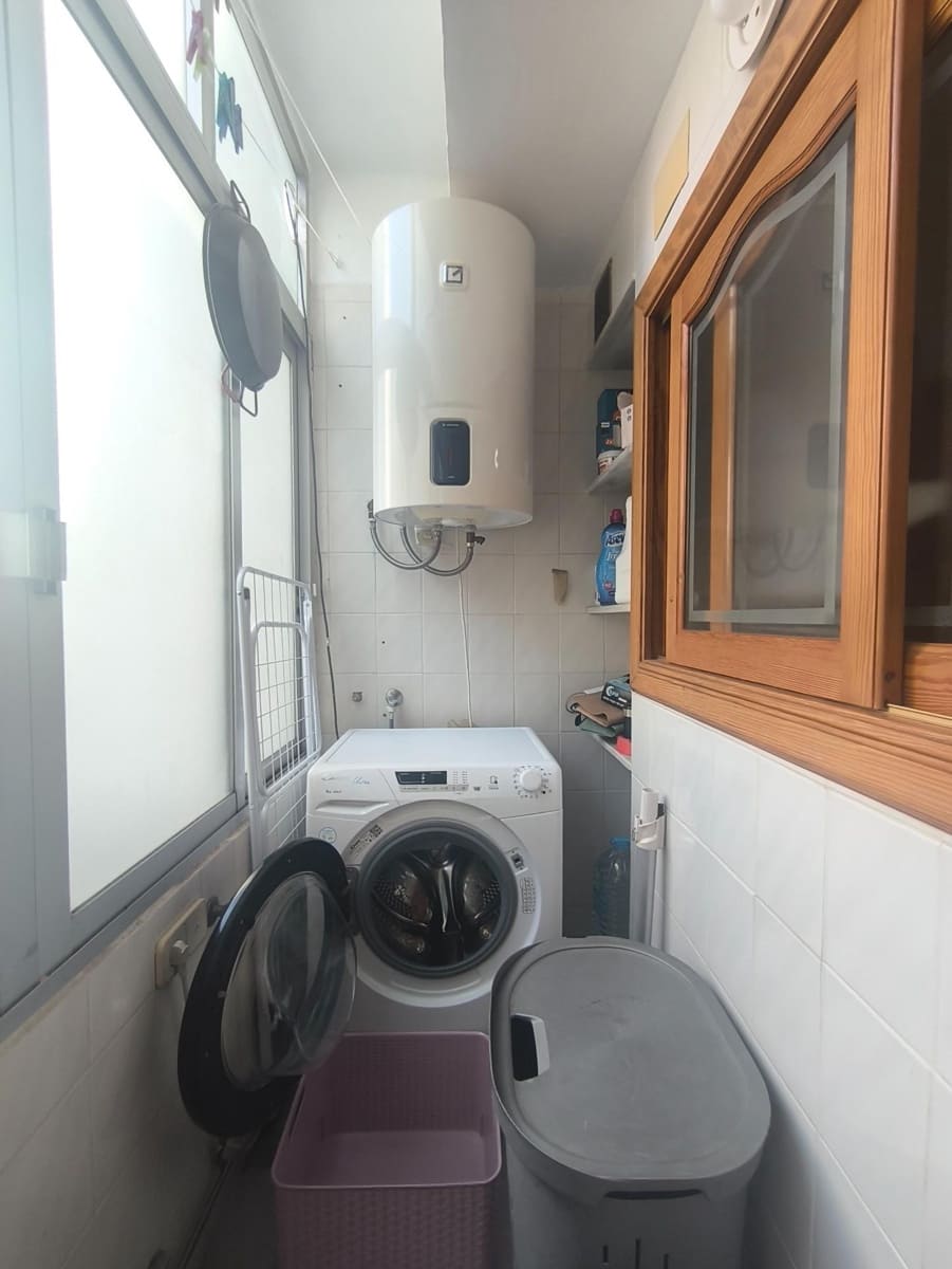 Piso de 3 habitaciones en Tavernes de la Valldigna en venta - 99.999 € (Ref: 9586456)