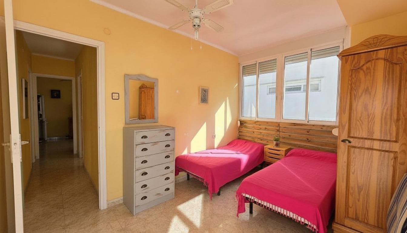 Ático de 3 habitaciones en Gandia en venta - 299.000 € (Ref: 9586457)