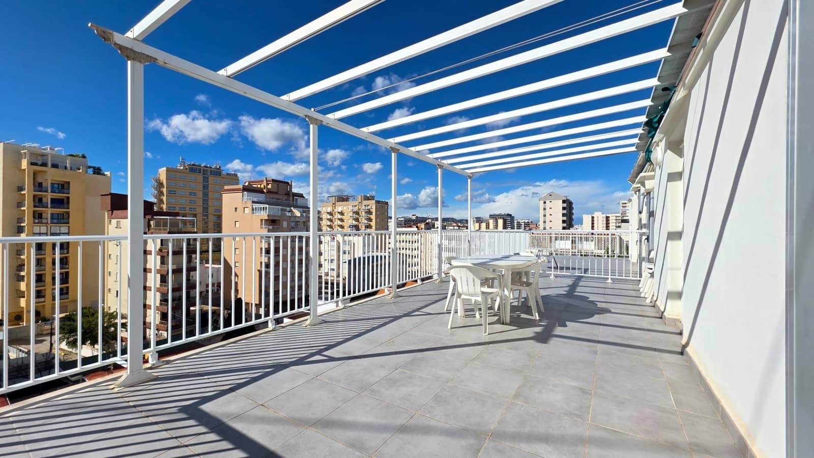 3 soverom Penthouse til salgs i Gandia med garasje - € 289 000 (Ref: 9586457)