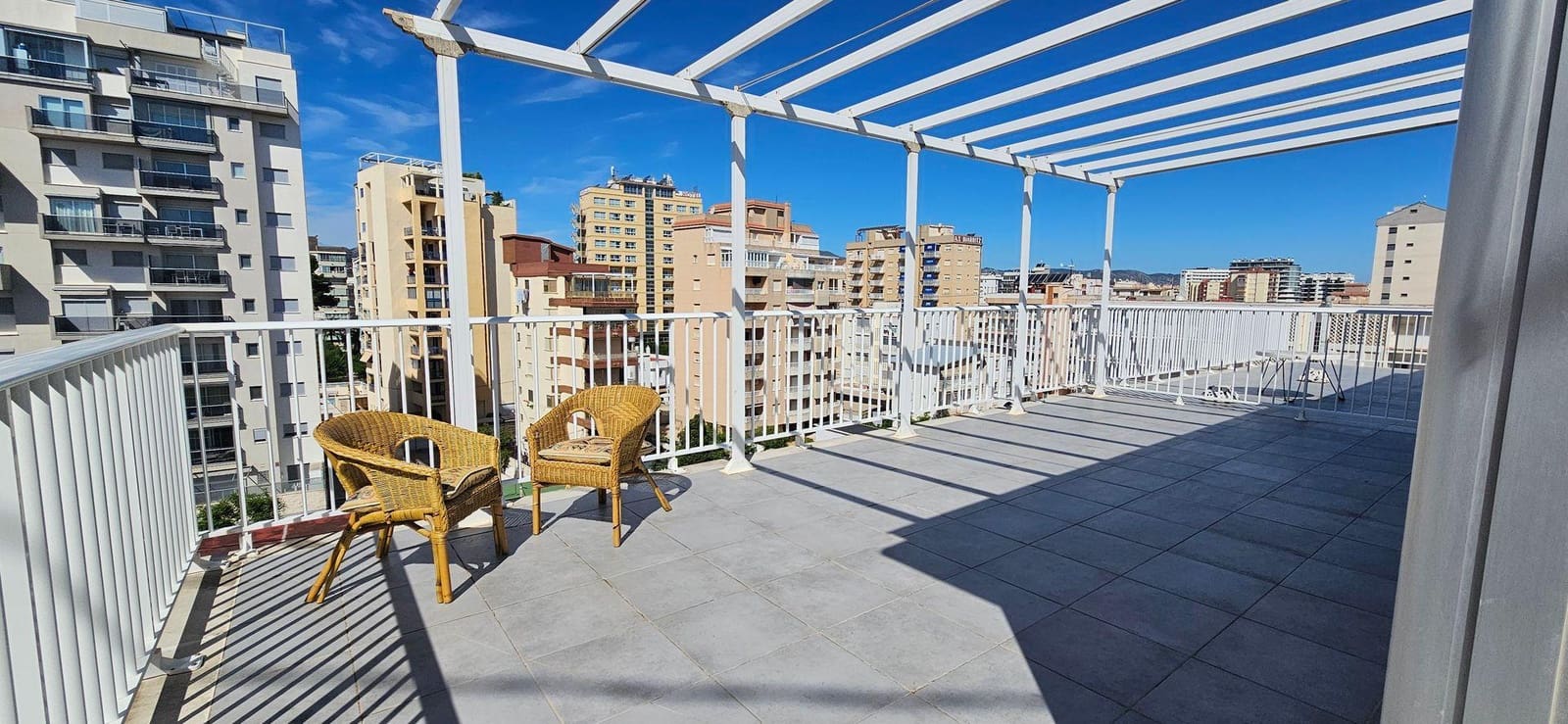 3 bedroom Penthouse for sale in Gandia with garage - € 269,000 (Ref: 9586457)
