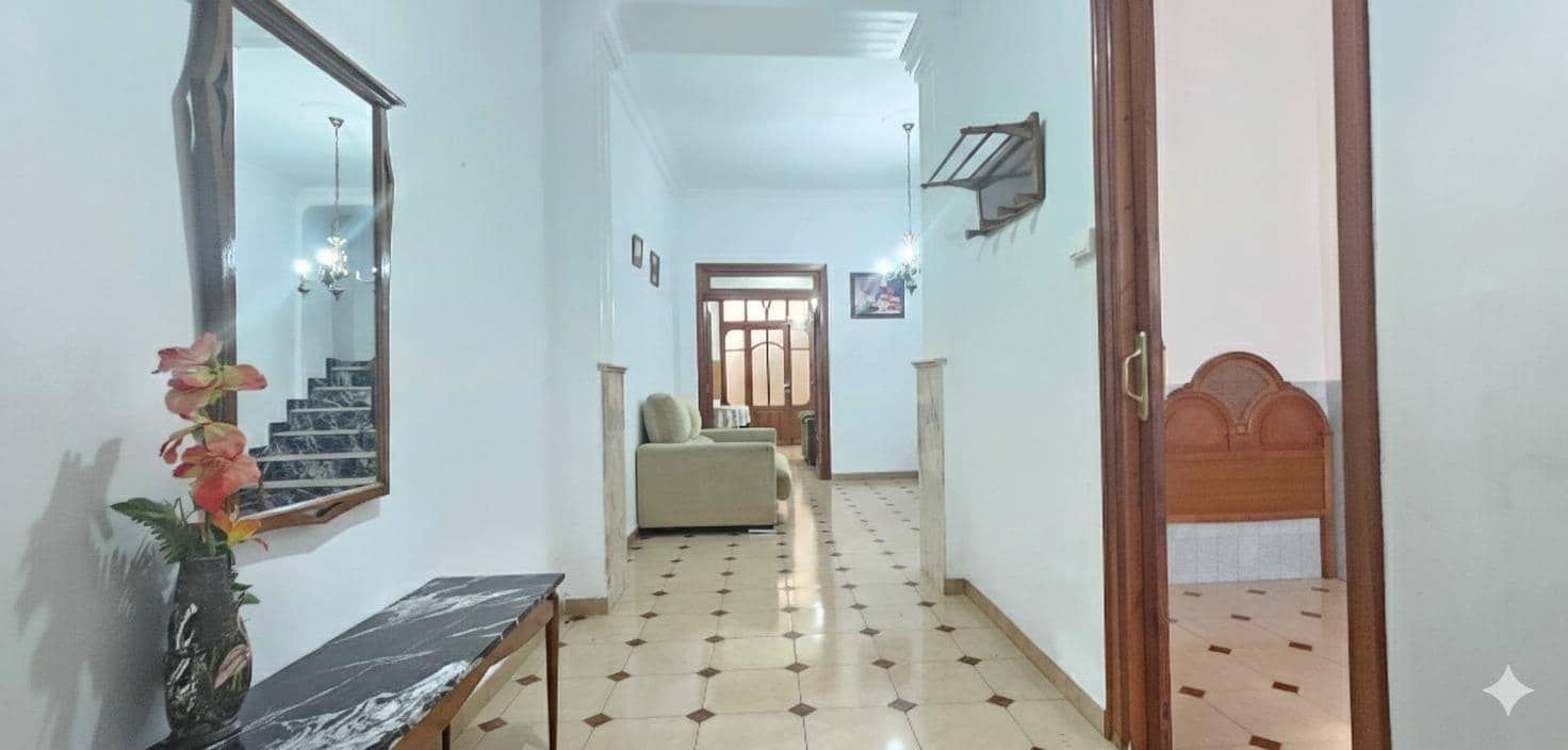 4 slaapkamer Rijtjeshuis te koop in Bellreguard - € 150.000 (Ref: 9593309)