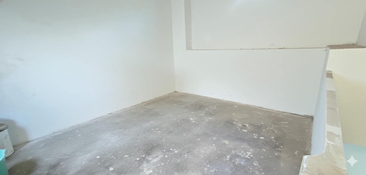 4 slaapkamer Rijtjeshuis te koop in Bellreguard - € 150.000 (Ref: 9593309)