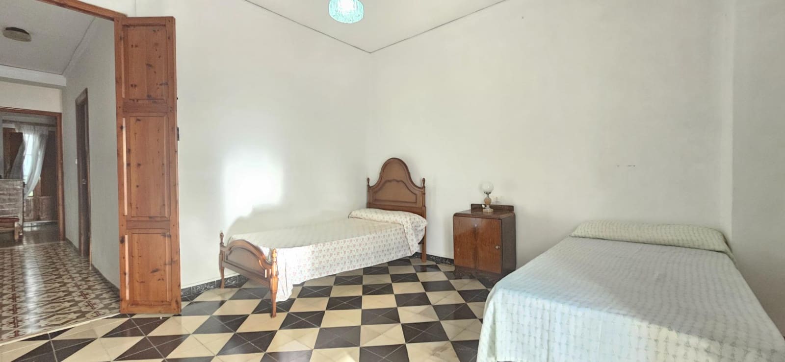 4 slaapkamer Rijtjeshuis te koop in Bellreguard - € 150.000 (Ref: 9593309)