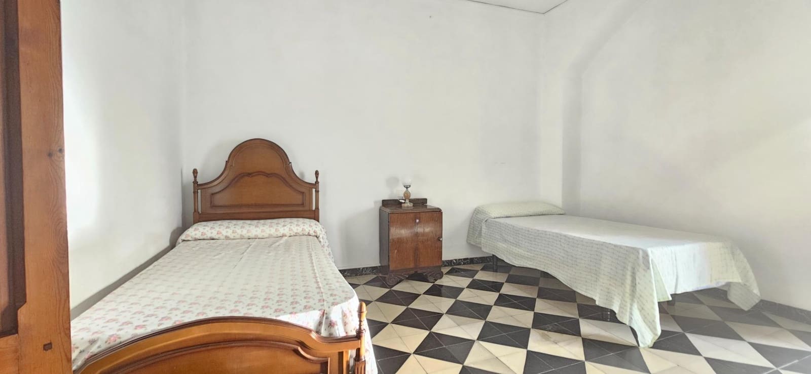 4 slaapkamer Rijtjeshuis te koop in Bellreguard - € 150.000 (Ref: 9593309)