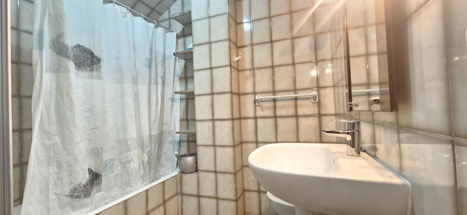 4 slaapkamer Rijtjeshuis te koop in Bellreguard - € 150.000 (Ref: 9593309)