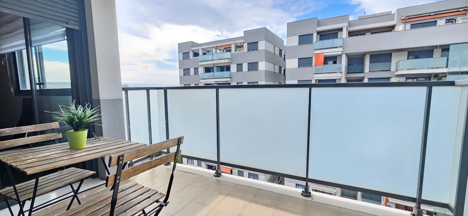 2 soverom Leilighet til leie i Gandia med svømmebasseng - € 850 (Ref: 9656059)