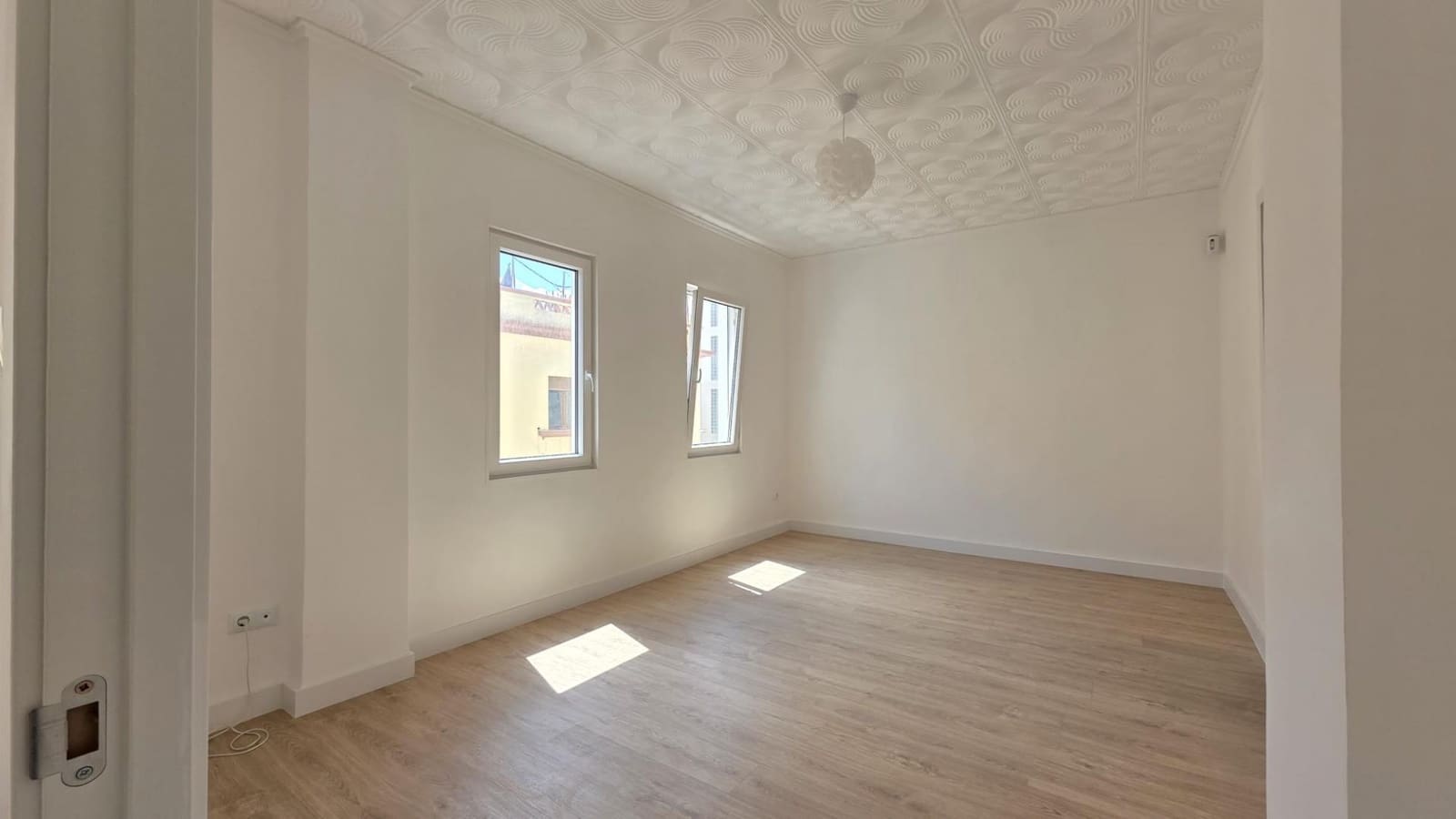 3 bedroom Flat for sale in Oliva - € 115,000 (Ref: 9669721)