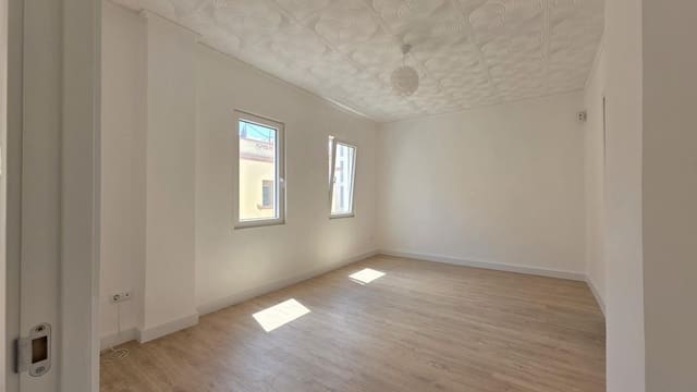 3 soveværelse Lejlighed til salg i Oliva - € 115.000 (Ref: 9669721)
