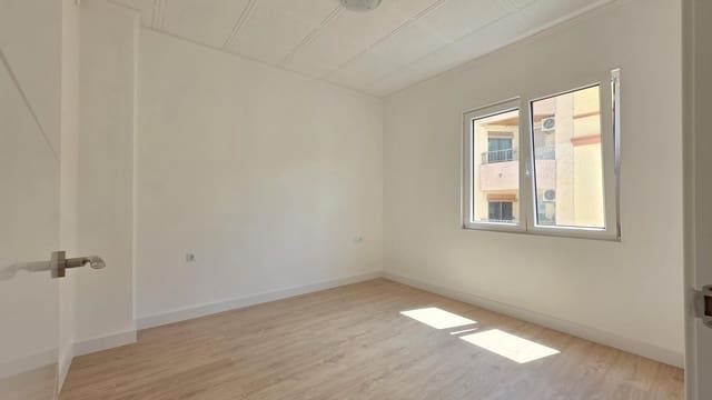 3 soveværelse Lejlighed til salg i Oliva - € 115.000 (Ref: 9669721)