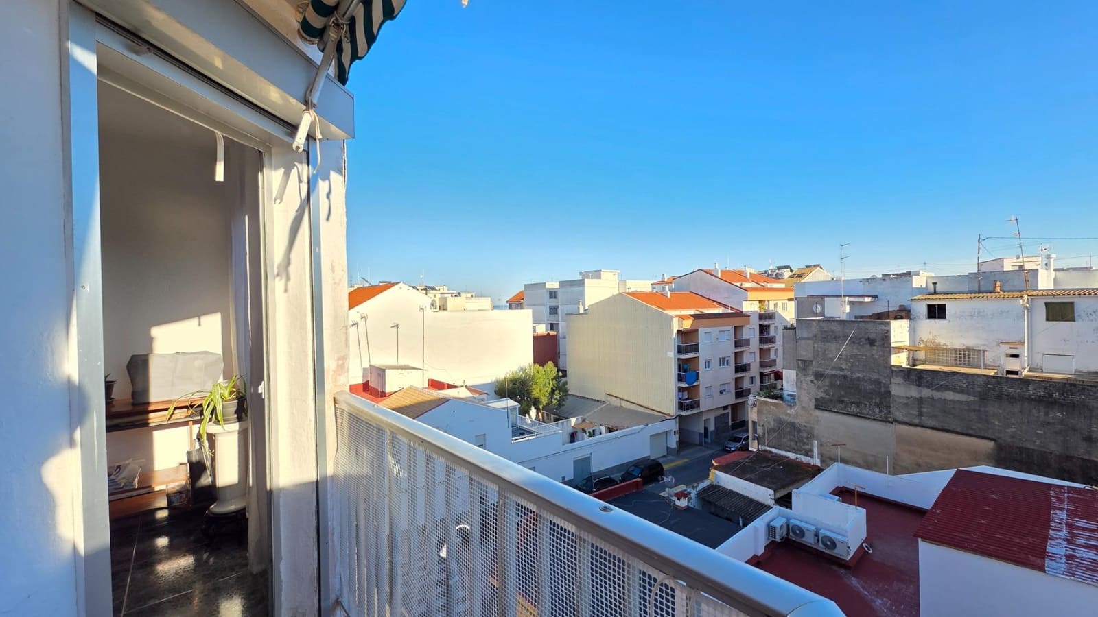 2 bedroom Flat for sale in Gandia - € 115,000 (Ref: 9686385)